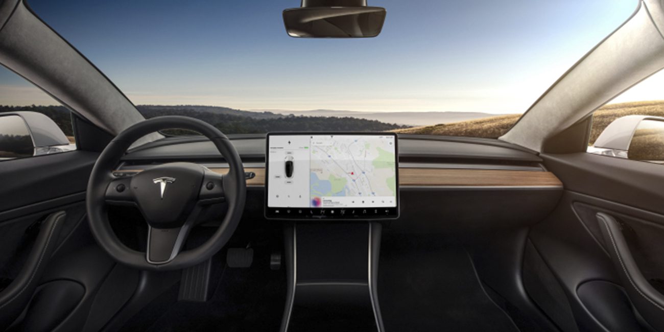 Des masques: une Nouvelle navigation Tesla avance analogues pour les années à venir