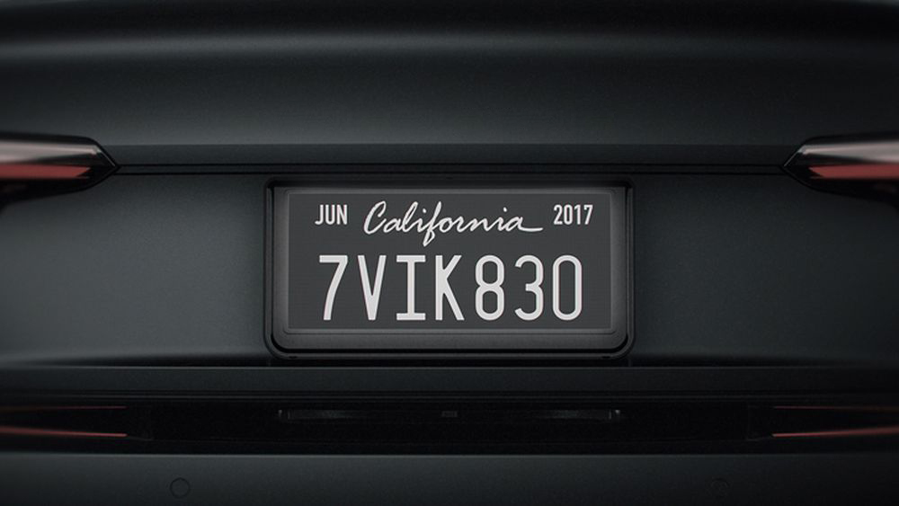 Les automobilistes états-UNIS passent au numérique des plaques d'immatriculation