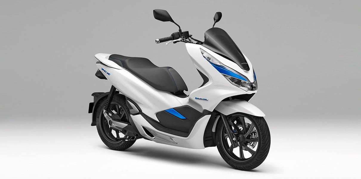 Honda lancera электроскутер avec des batteries