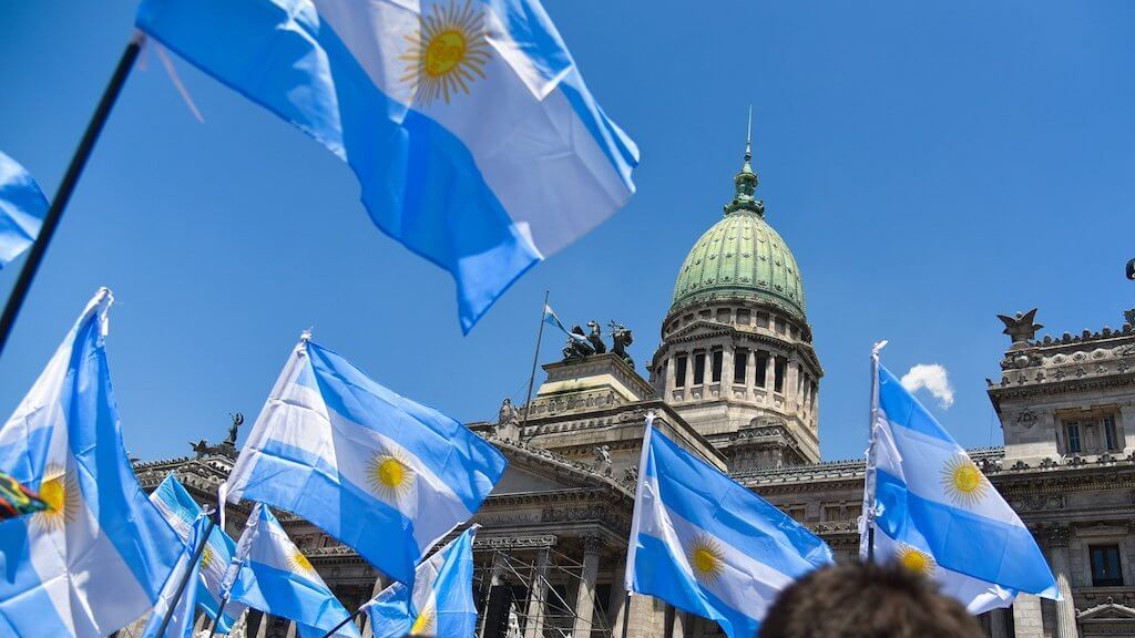 L'argentin, la banque va lancer transfrontières des paiements par Биткоин