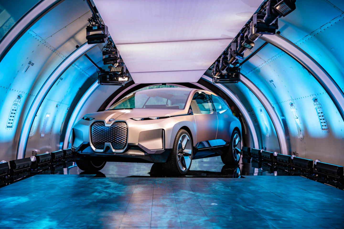 Har du set el BMW iNext, som vil gå på salg i 2021?