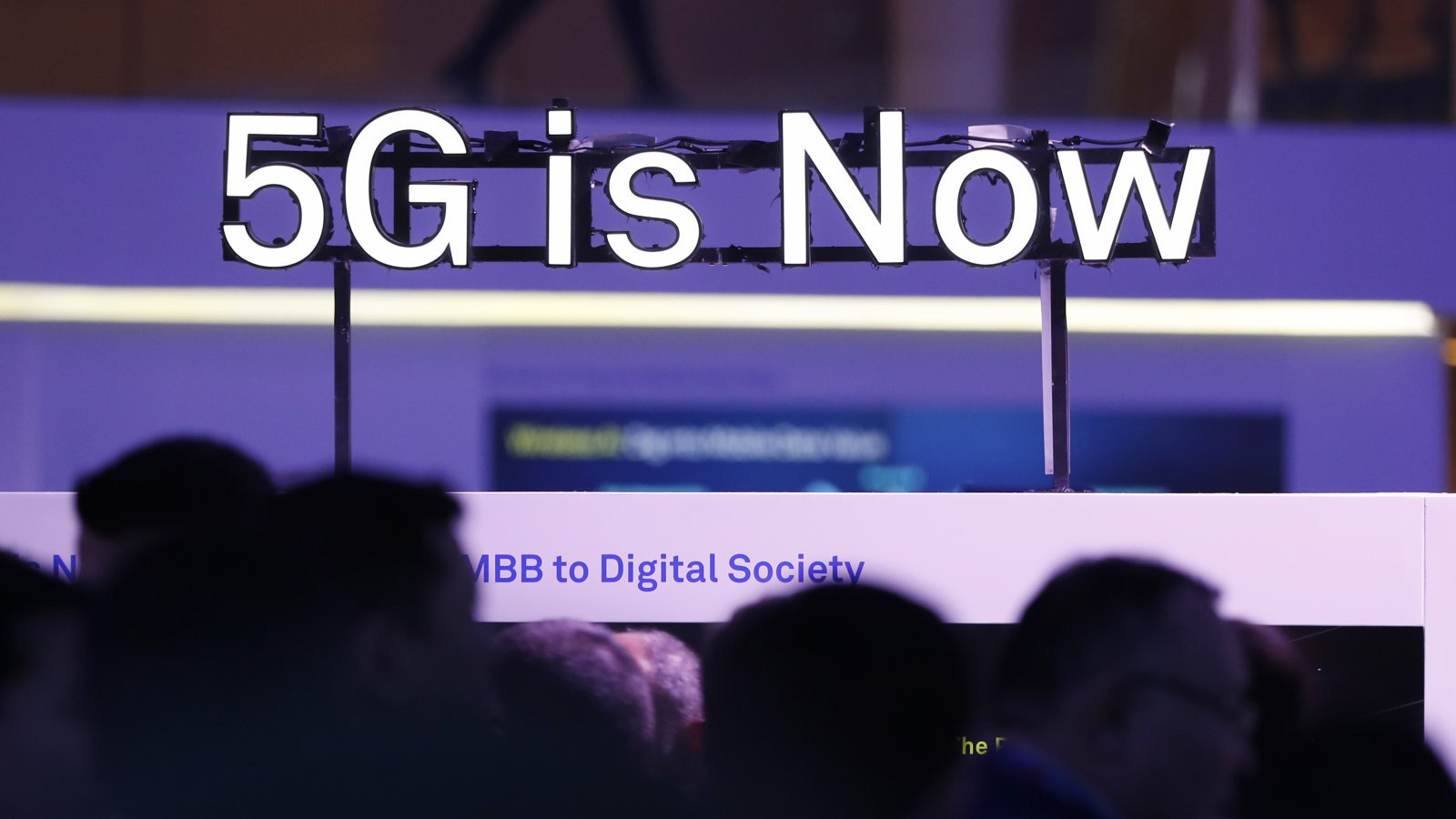 5G-телефоны MWC 2019 — бірінен айырмашылығы Samsung және LG