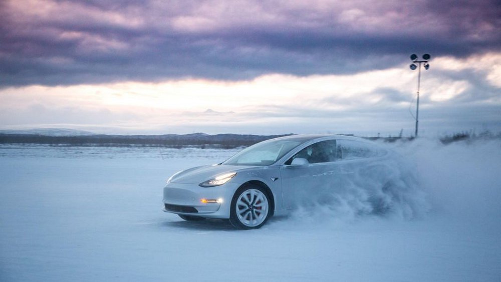 Où et comment Tesla prépare des véhicules électriques pour l'utilisation dans des conditions hivernales