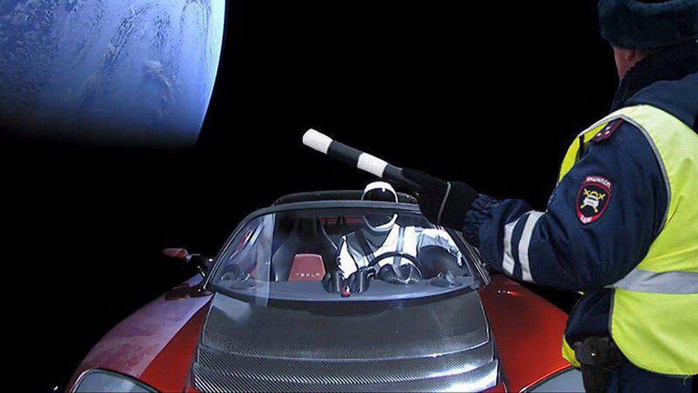 前年Elonスクに送られスペース車両です。 どうしたのか？