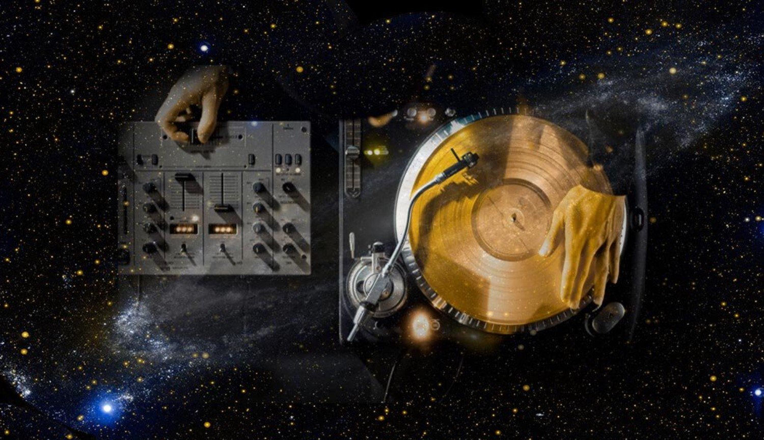 Dans l'espace sera envoyé à la nouvelle emission pour des extraterrestres avec «humaine» de la musique