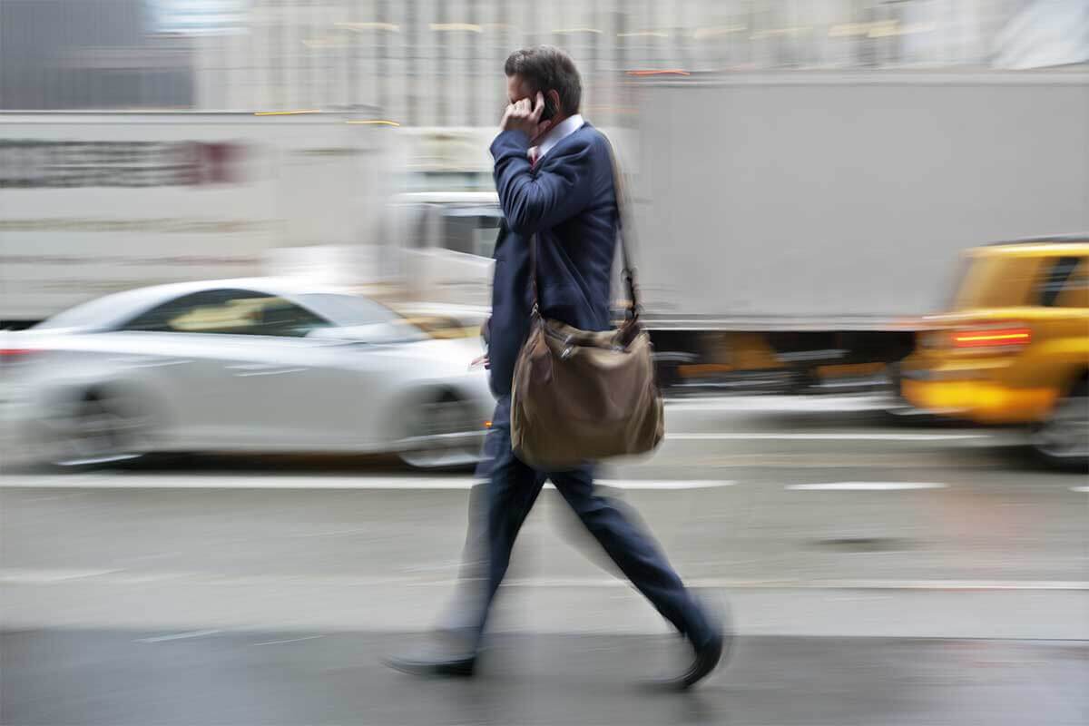 Pourquoi les gens vont au cours d'une conversation téléphonique?